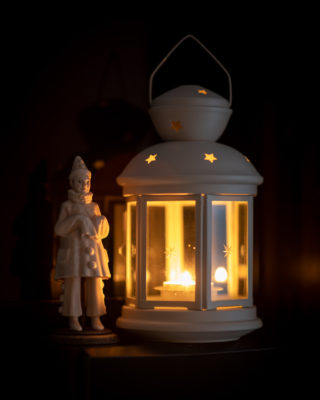 ISO 200, F1.4, 1/4s